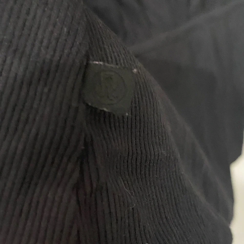 Lululemon Athletica Black Ribbed Modal Silk Blend Long Sleeve Shirt Size 10
